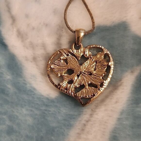 Turquoise Heart Necklace - Picture 2 of 3